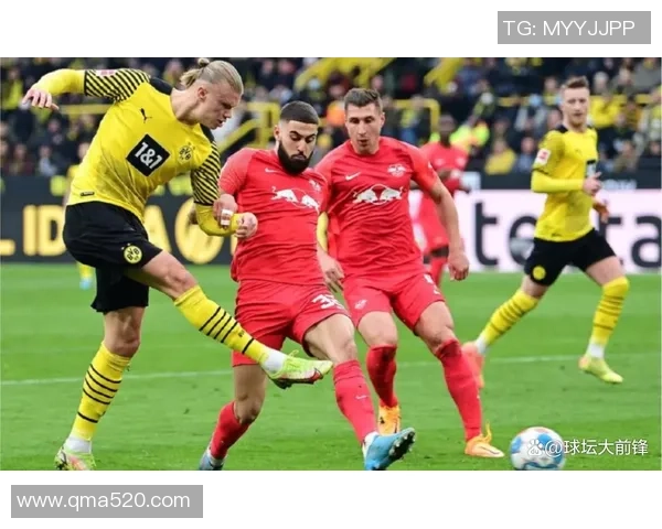 西甲激战莱比锡与多特蒙德握手言和神扑引发争议判罚全场沸腾
